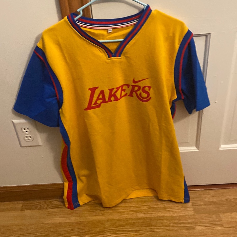 A normal Lakers shirt from Saudi Arabia limited